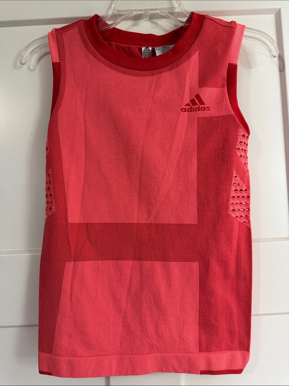 adidas Pink-Red women’s Sleeveless Athletic Tank Top - LIKE NEW